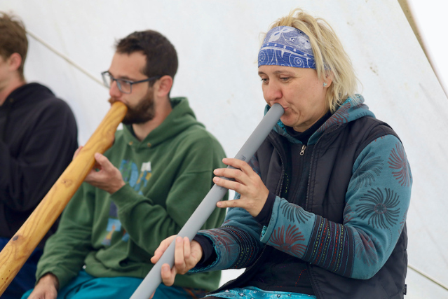 Didgeridoo a handpany